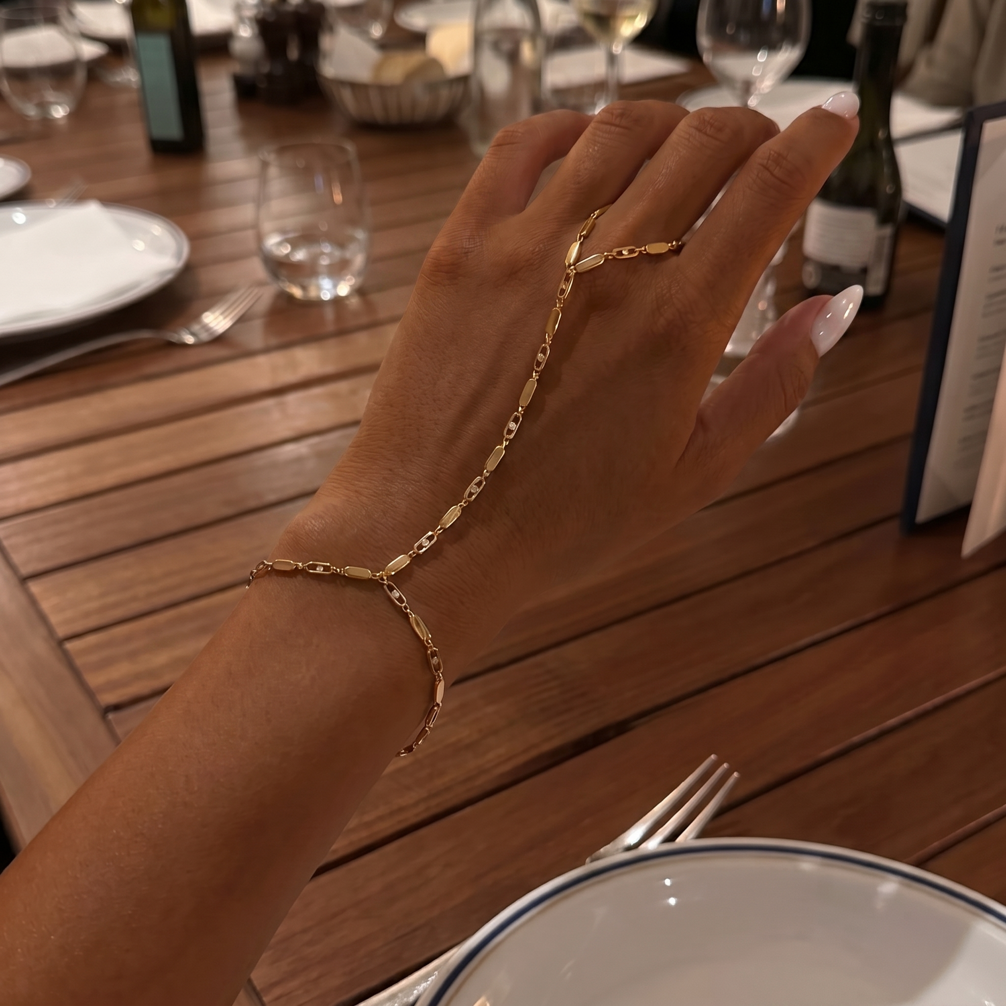 Molly Amor Hand Chain (in gold & white gold)