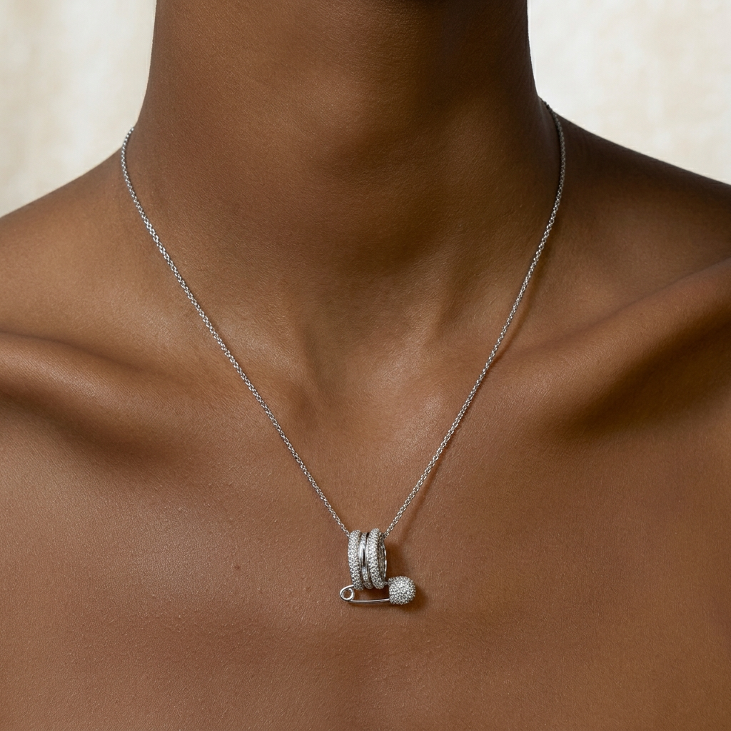 Mila Diamante Necklace in Silver