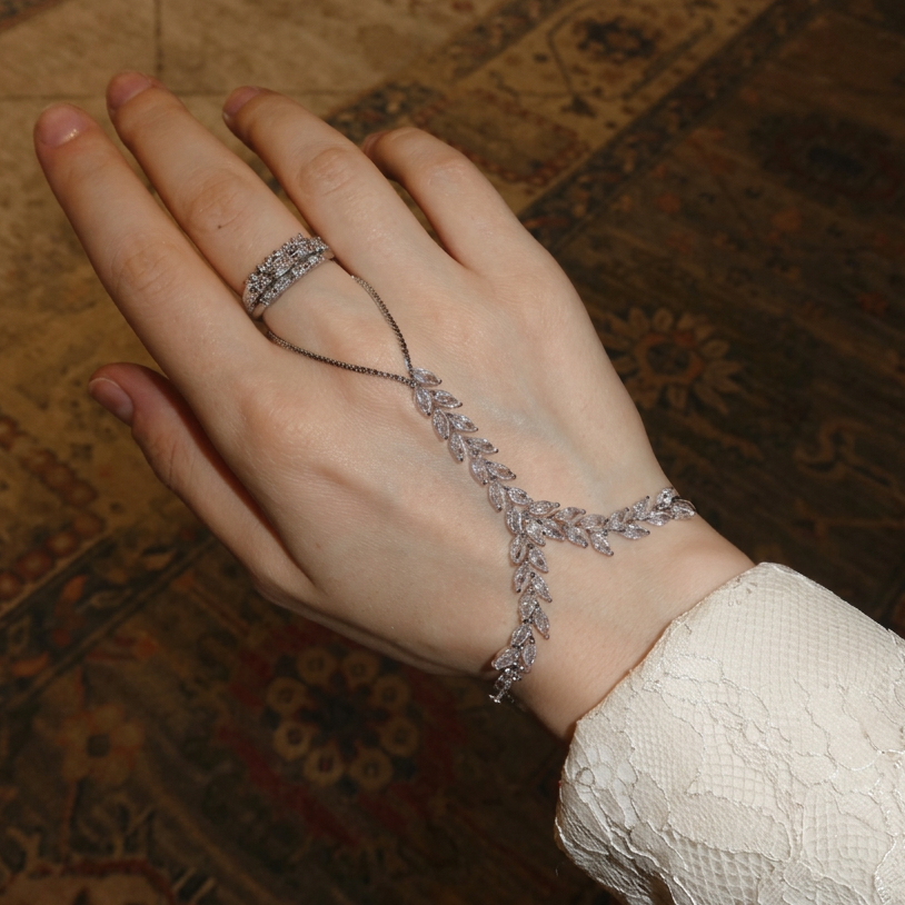 Isla Crystal Hand Chain