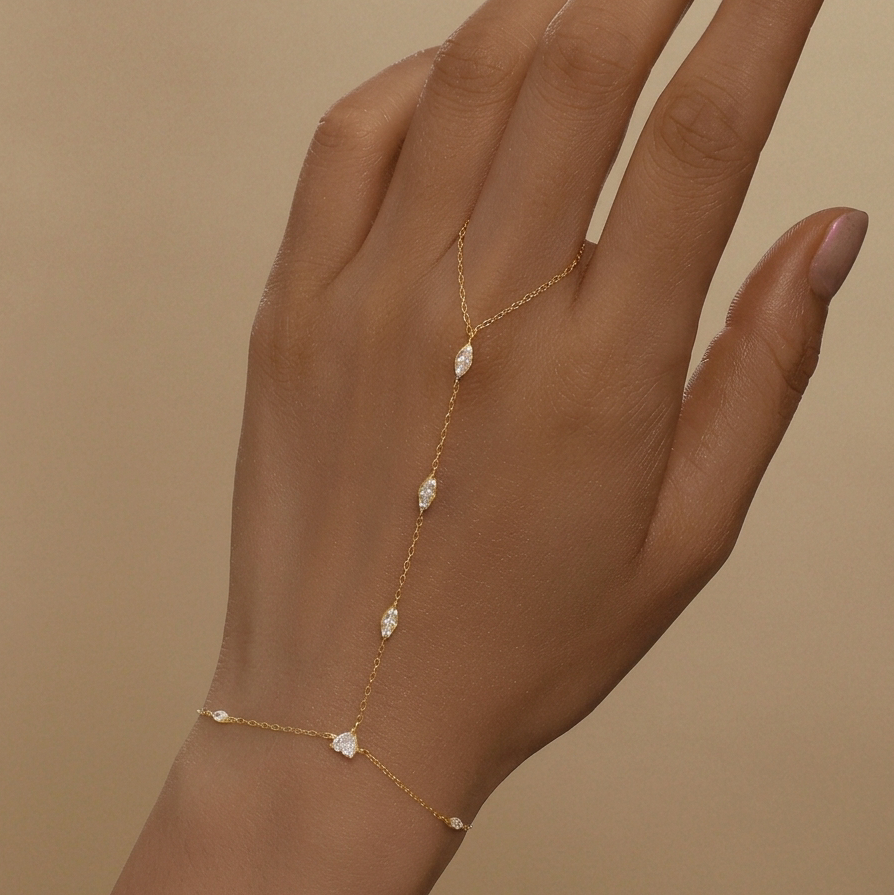 Laurel Hand Chain